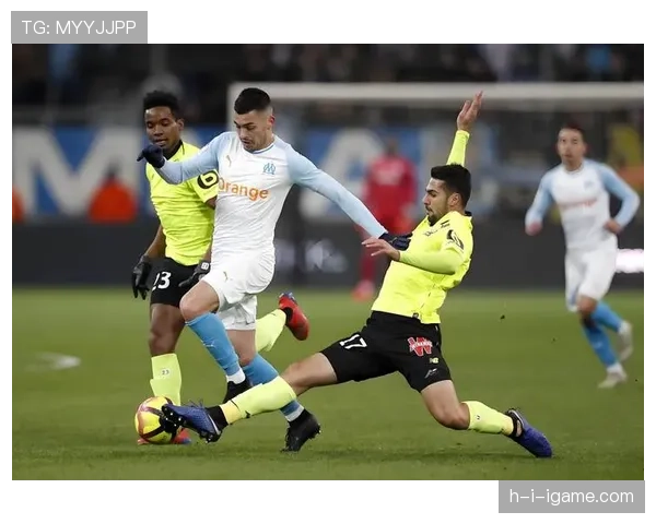 马尔蒂尼式防守：诠释足球生涯中的经典艺术与战术智慧